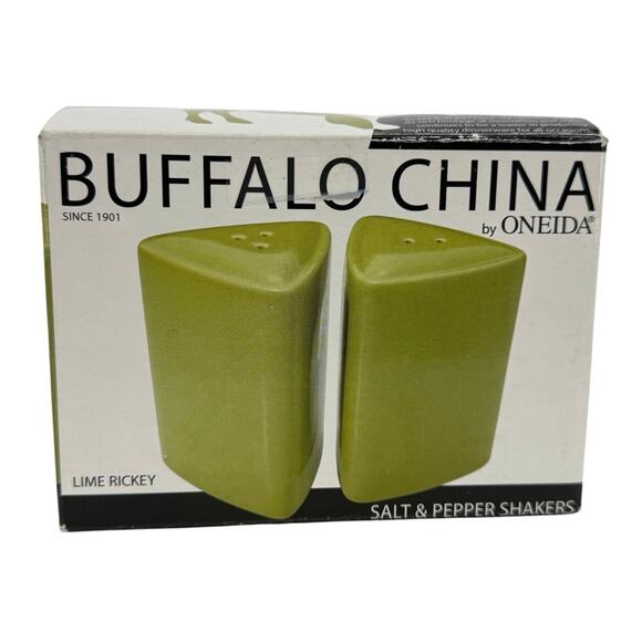 Oneida Buffalo China Green Ceramic Triangle Salt & Pepper Shakers Lime Rickey - Picture 1 of 5
